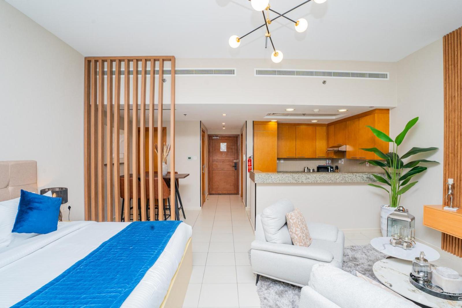 Escape 24 Homes - Bay Square - Business Bay अपार्टमेंट *
