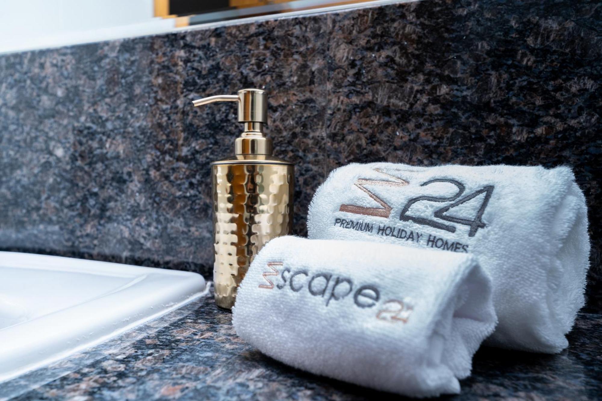 Escape 24 Homes - Bay Square - Business Bay अपार्टमेंट