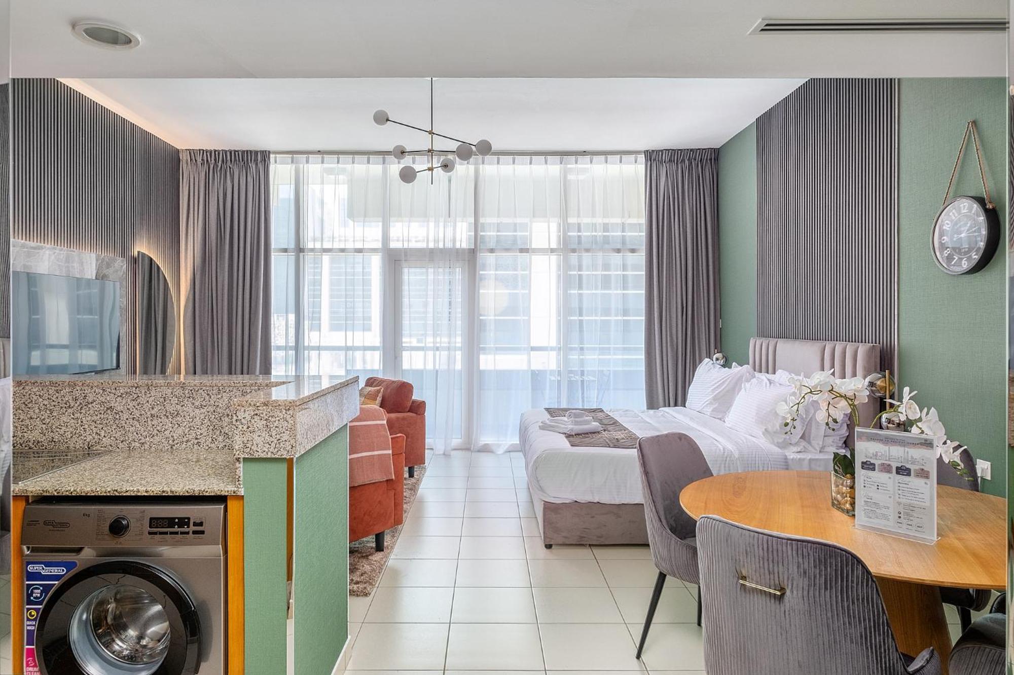 अपार्टमेंट Escape 24 Homes - Bay Square - Business Bay