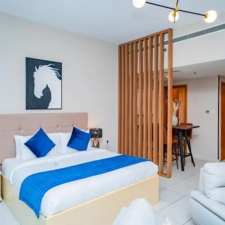 Escape 24 Holiday Homes - Bay Square - Studio Business Bay Dubai Exterior photo