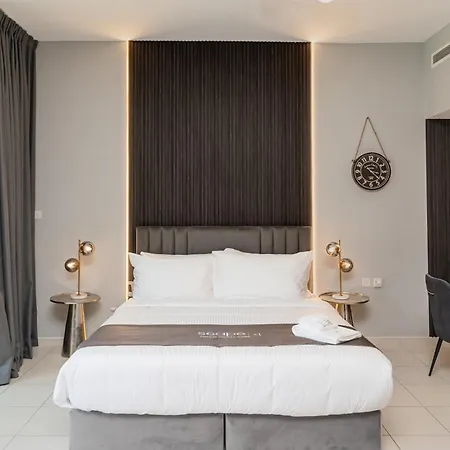Escape 24 Holiday Homes - Bay Square - Studio Business Bay Dubai Exterior photo